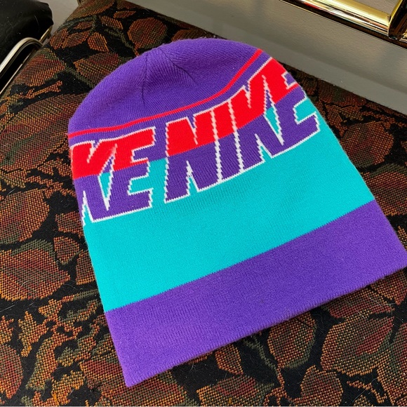 Nike | Vintage Neon Toque - Picture 3 of 8